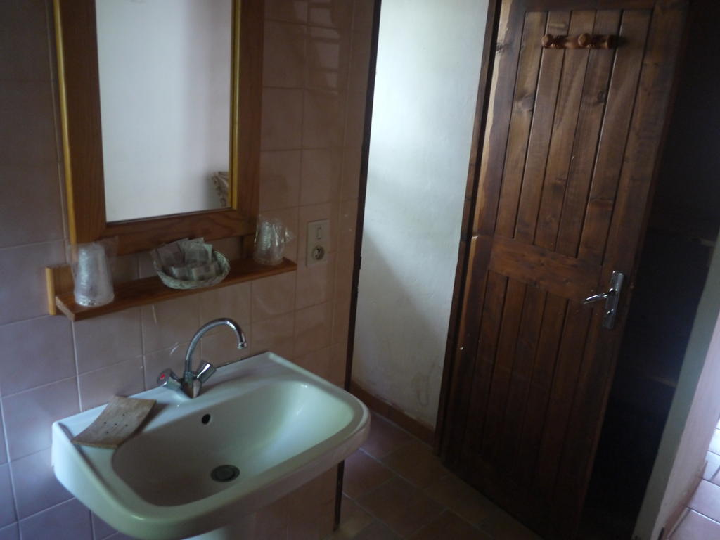 Auberge Des Seguins Buoux 部屋 写真