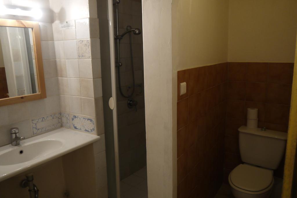 Auberge Des Seguins Buoux 部屋 写真