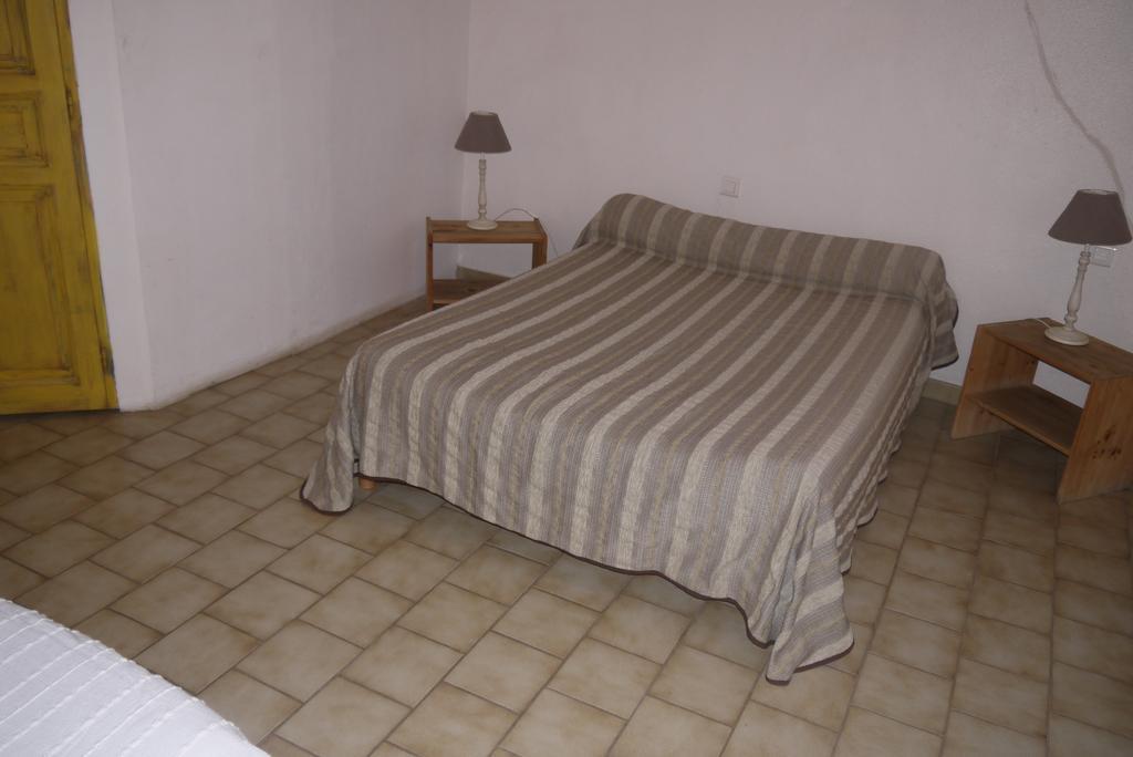 Auberge Des Seguins Buoux 部屋 写真