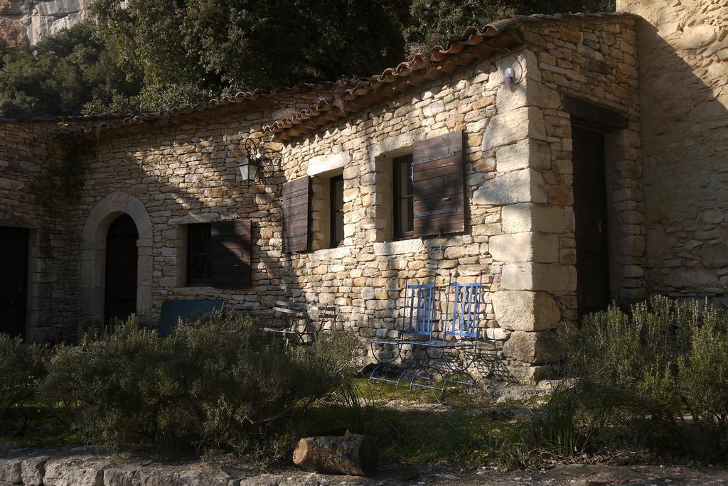 Auberge Des Seguins Buoux エクステリア 写真