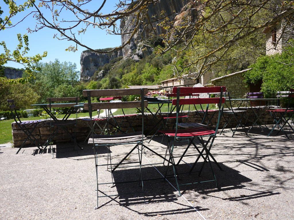 Auberge Des Seguins Buoux エクステリア 写真